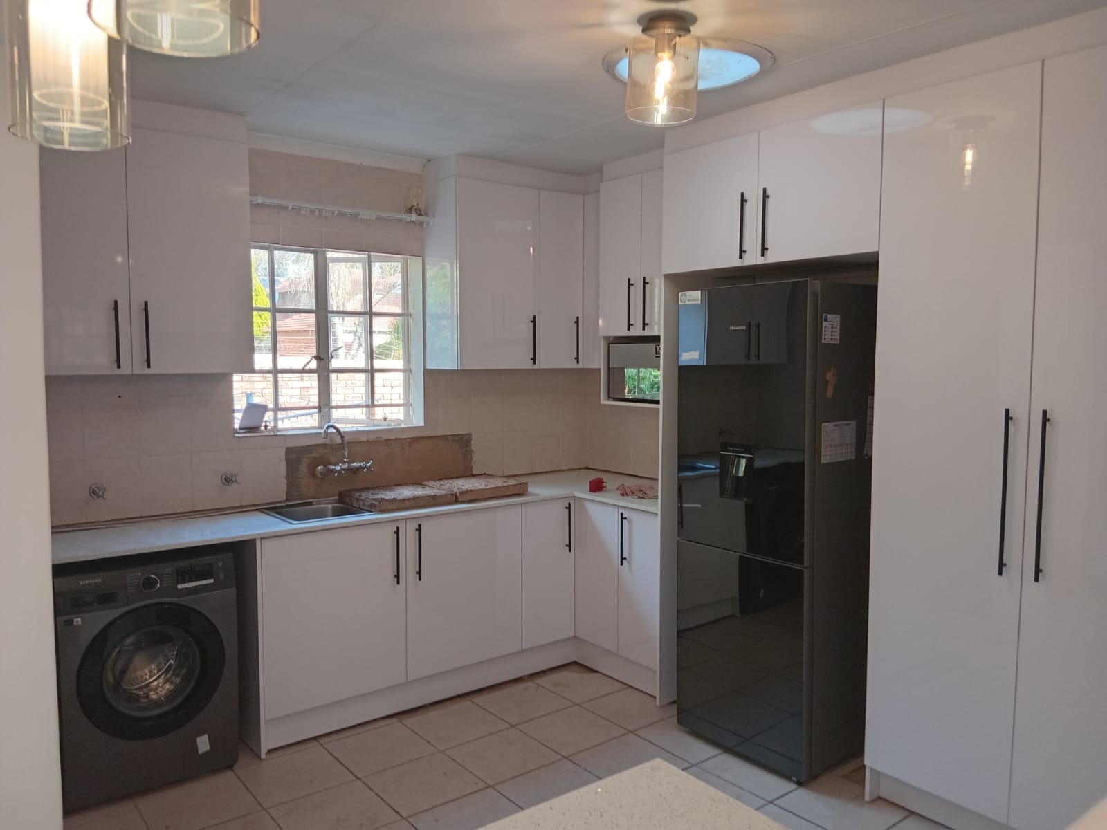 Bespoke kitchen by Guy Konzi